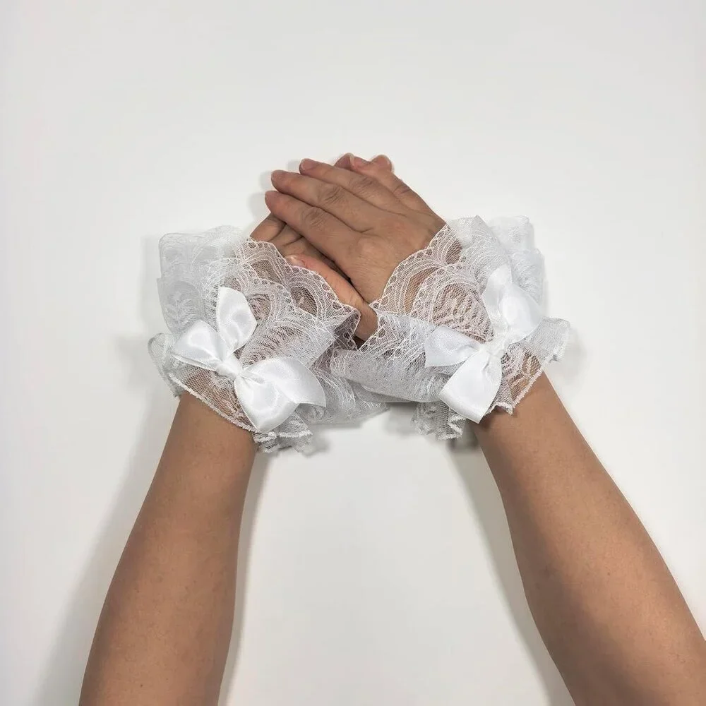 Women's Short Lace Cuffs White Bow Hand Sleeves Gloves Halloween Accessories